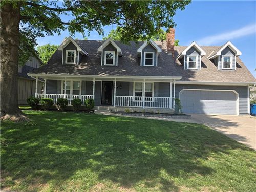 632 Butternut Ln, Liberty, MO, 64068-8429 | Card Image