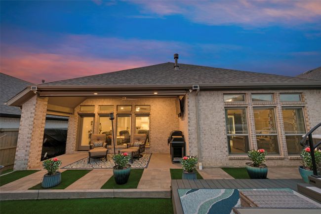 Covered patio | Image 32