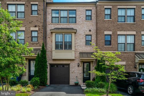 3683 Ambrose Hills Rd, FALLS CHURCH, VA, 22041-3697 | Card Image