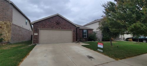 2433 Simmental Rd, Fort Worth, TX, 76131-1568 | Card Image