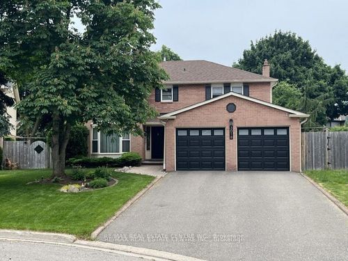 3018 Kilbride Crt, Mississauga, ON, L5N3C5 | Card Image