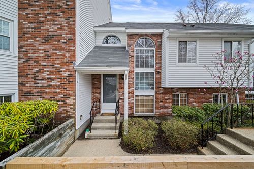 b-121 Tall Oaks Dr, Weymouth, MA, 02190-3517 | Card Image