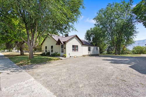 441 S Tremont St, Tremonton, UT, 84337-2012 | Card Image