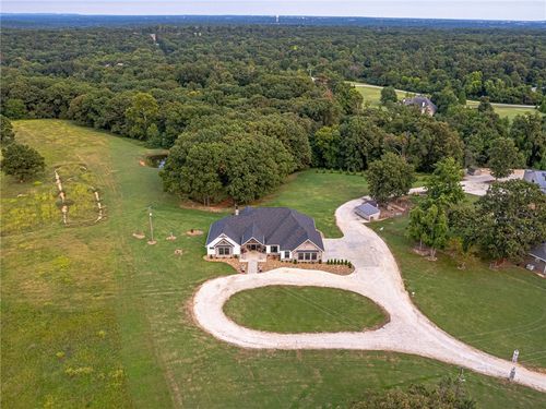 12188 Bedrock Ln, Bentonville, AR, 72712-8043 | Card Image