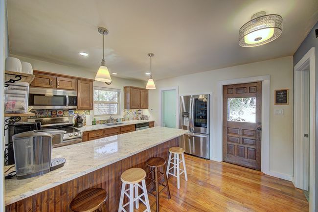 205 Cedar Cliff Loop, Home with 3 bedrooms, 2 bathrooms and 1 parking in Hunt TX | Image 15