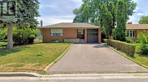 lower-186 Driscoll Road, Richmond Hill (Mill Pond), ON, L4C4H7 | Card Image
