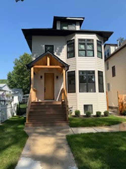 3841 N Kenneth Ave, Chicago, IL, 60641-2815 | Card Image