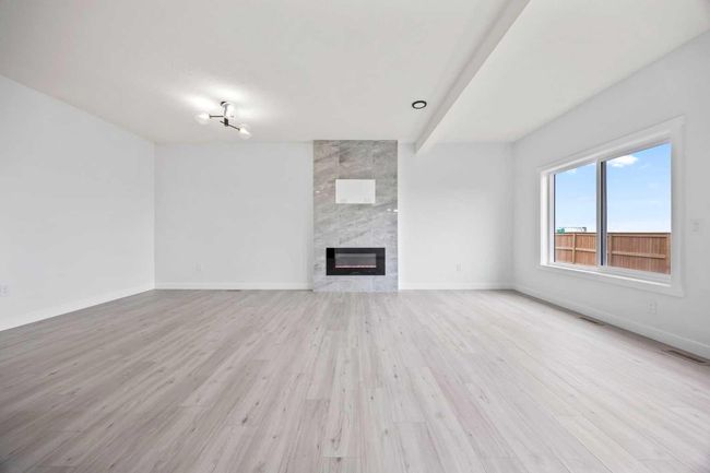 501 Corner Meadows Way Ne, House other with 3 bedrooms, 3 bathrooms and 4 parking in Calgary AB | Image 15