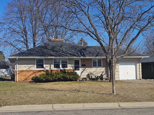 605 Park Valley Dr W, Hopkins, MN, 55343-7740 | Card Image