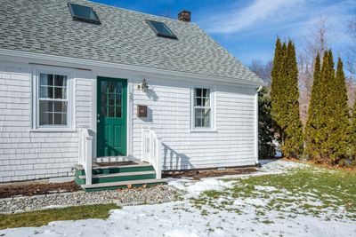 27 Union Street, House other with 4 bedrooms, 3 bathrooms and null parking in Camden ME | Image 2