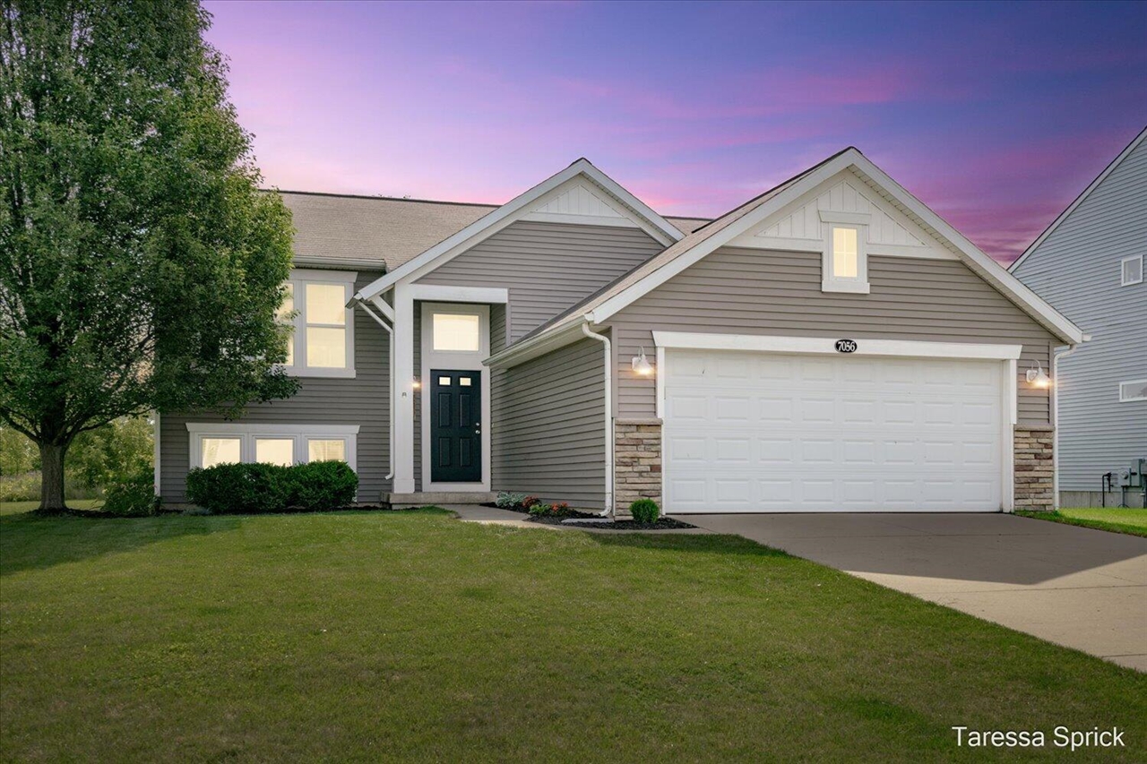Koper Cir, Zeeland, MI 49464
