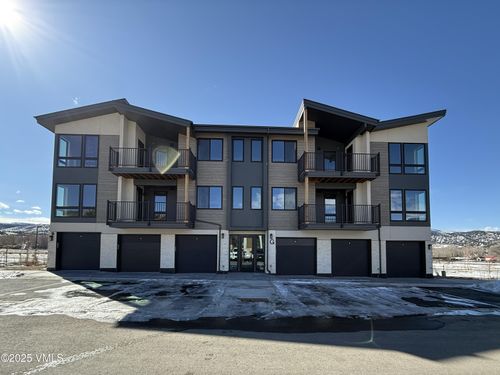 g301-91 Mt Hope Cir, Eagle, CO, 81631 | Card Image