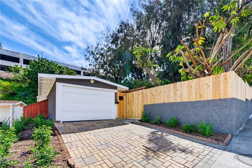 1211 W 6th St, San Pedro, CA, 90731-2925 | Card Image