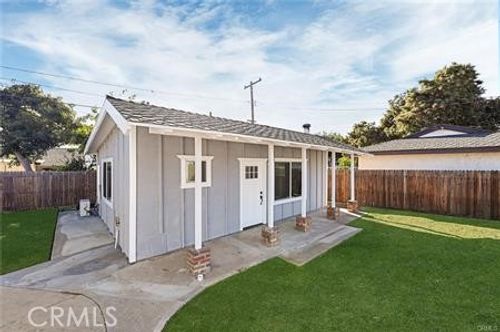 b-200 E Greenwood Ave, La Habra, CA, 90631-3835 | Card Image