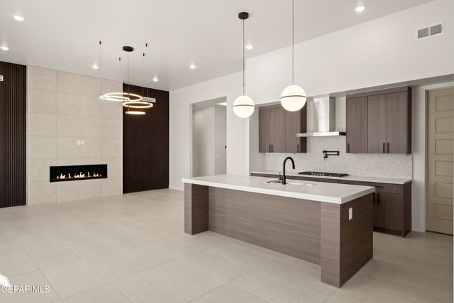 Chef's Kitchen | Image 6