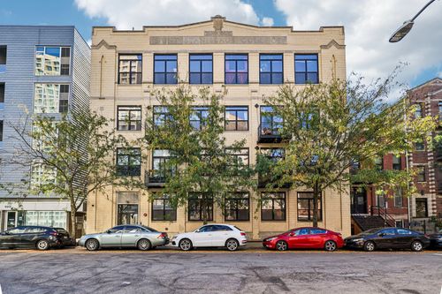 3f-1521 W Haddon Avenue, Chicago, IL, 60642 | Card Image