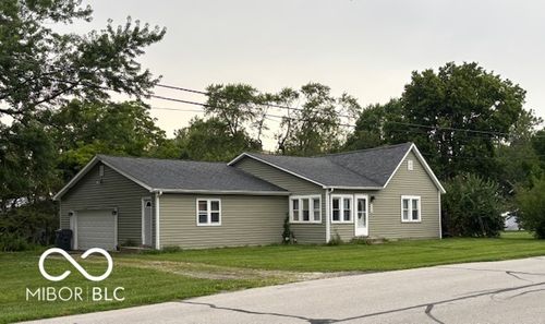 404 S Adeway, Fowler, IN, 47944-8410 | Card Image