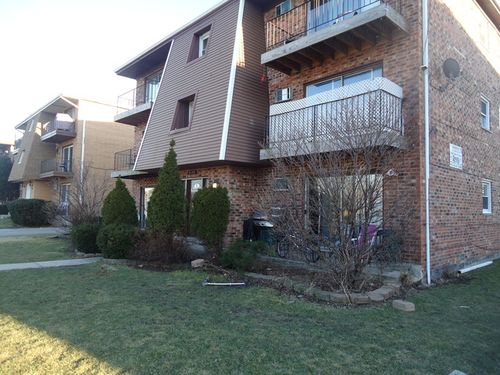 apt-2-8149 83rd Pl, Justice, IL, 60458-2252 | Card Image