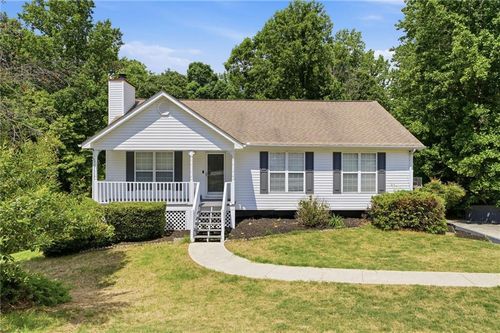 4098 Parks Rd, Flowery Branch, GA, 30542-5711 | Card Image