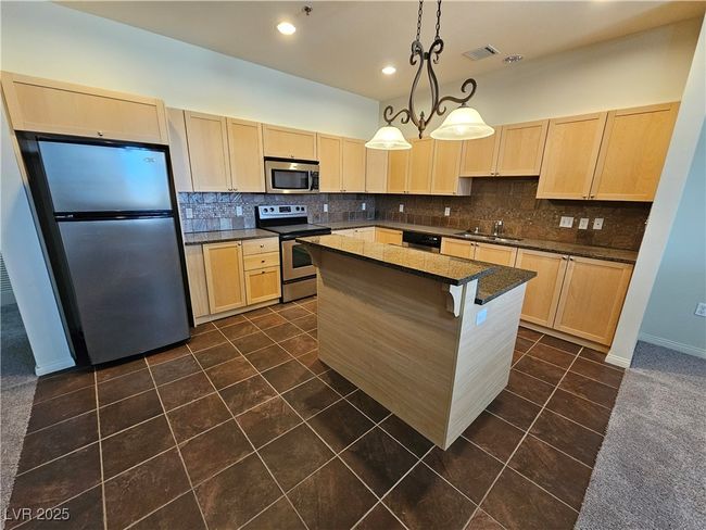 219 - 2455 W Serene Ave, Condo with 2 bedrooms, 3 bathrooms and null parking in Las Vegas NV | Image 4
