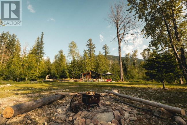 179 Kootenay Lake Rd, House other with 2 bedrooms, 2 bathrooms and 12 parking in Procter BC | Image 21