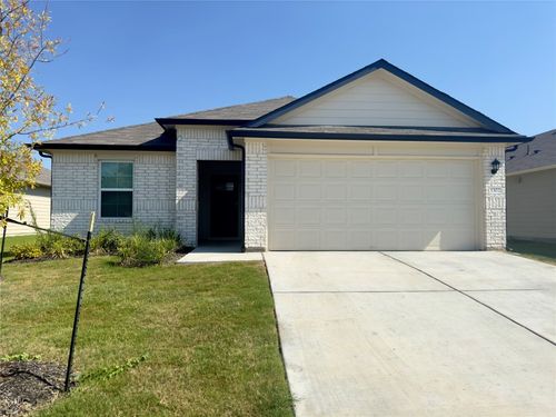 1302 Camden Ln, Lockhart, TX, 78644-3647 | Card Image