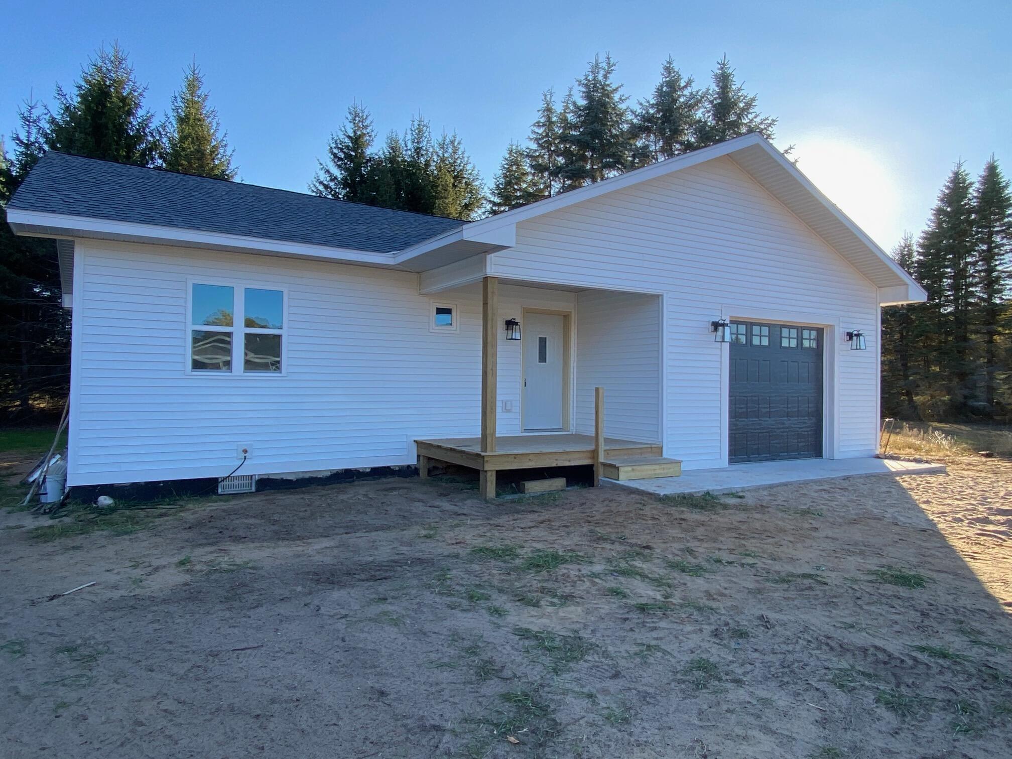 Day Ave, Thompsonville, MI 49683