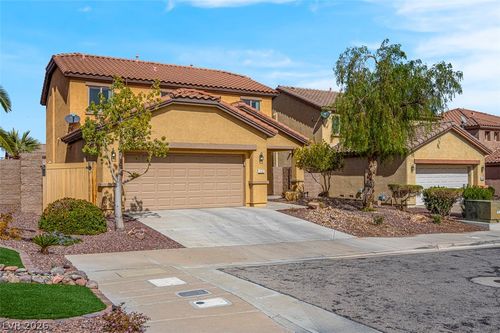 112 Newmiller St, Henderson, NV, 89002-0513 | Card Image