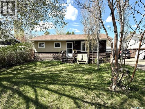 11319 Clark Dr, North Battleford, SK, S9A3P5 | Card Image