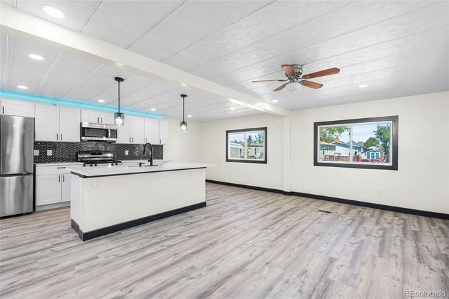 12205 Perry St, Home with 3 bedrooms, 2 bathrooms and 2 parking in Broomfield CO | Image 6