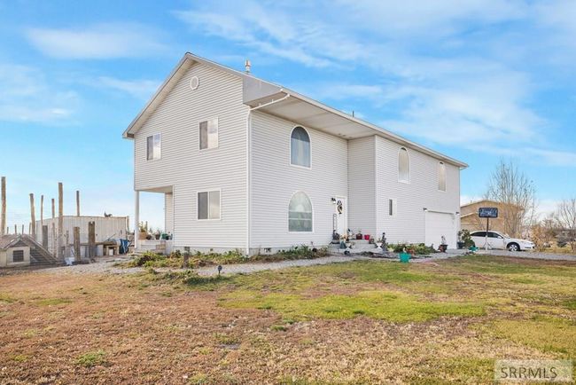 2492 E 2100 N, House other with 6 bedrooms, 4 bathrooms and 2 parking in Hamer ID | Image 4
