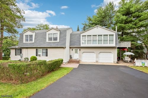 488 Cedar Ln, Paramus, NJ, 07652-1621 | Card Image