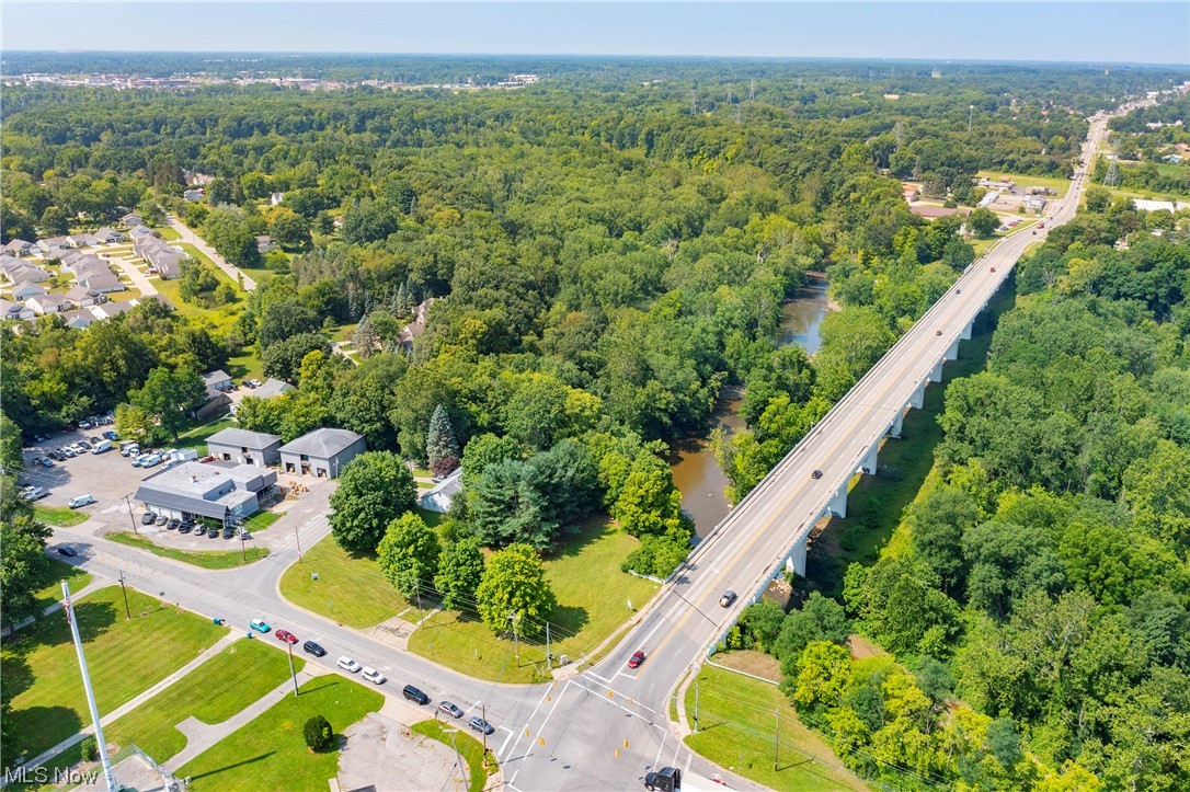 Ford Rd, Sheffield Village, OH 44035
