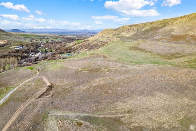 Drone / aerial view of a mountainous background | Image 27