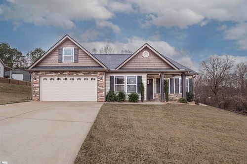 211 Daybreak Ct, Wellford, SC, 29385-8909 | Card Image