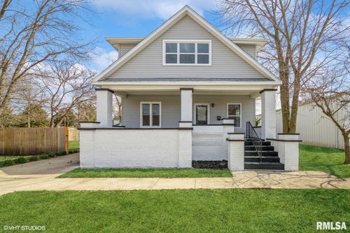 418 4th St, Illiopolis, IL, 62539-3712 | Card Image