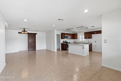 6246 N 23rd Ave, Phoenix, AZ, 85015-1804 | Card Image
