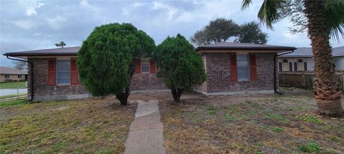 2255 Lombardy Dr, Corpus Christi, TX, 78418-4614 | Card Image