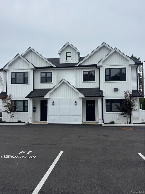 15-161 James L L Burrell Ave, Hempstead, NY, 11550-1830 | Card Image