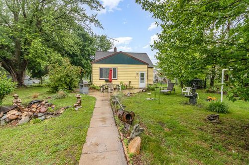 209 4th St W, Jordan, MN, 55352-1311 | Card Image
