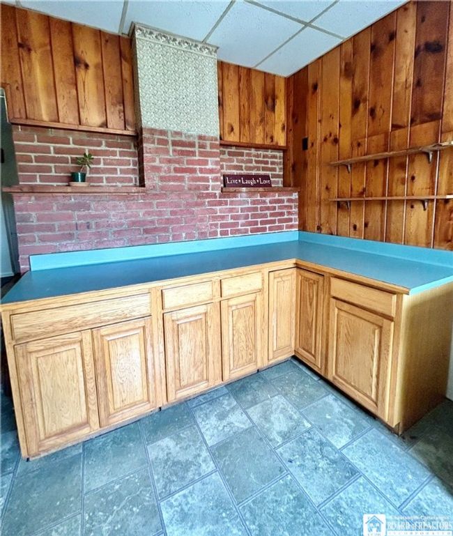 Lower Kitchen | Image 8