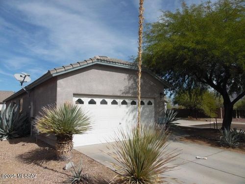 2320 W Rousseau St, Tucson, AZ, 85741-4229 | Card Image