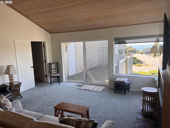 M2 - 4175 N Highway 101, Condo with 2 bedrooms, 3 bathrooms and 1 parking in Depoe Bay OR | Image 19