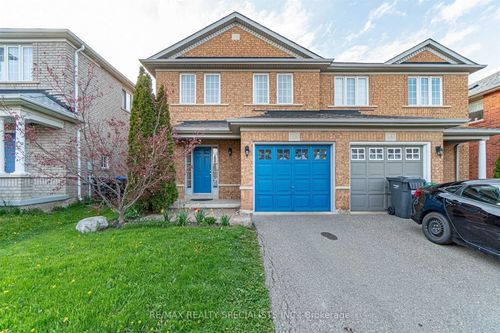 13 Tanglemere Cres, Brampton, ON, L7A1R7 | Card Image