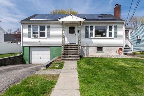 6 Adams Street, Wappinger, NY, 12590 | Card Image