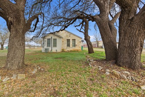 1013 Tejas Ln, Stephenville, TX, 76401-2701 | Card Image