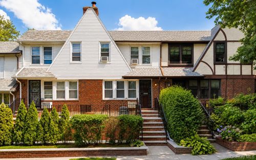 67-99 Exeter St, Forest Hills, NY, 11375-4150 | Card Image