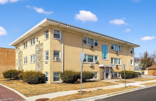 3a-8636 Grand Ave, River Grove, IL, 60171-1361 | Card Image