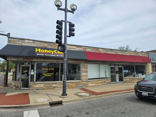 5170 W 95th St, Oak Lawn, IL, 60453-2458 | Card Image