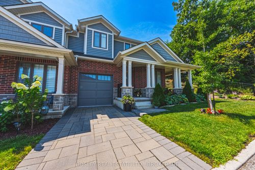 10-2848 King St, Lincoln, ON, L0R1S0 | Card Image